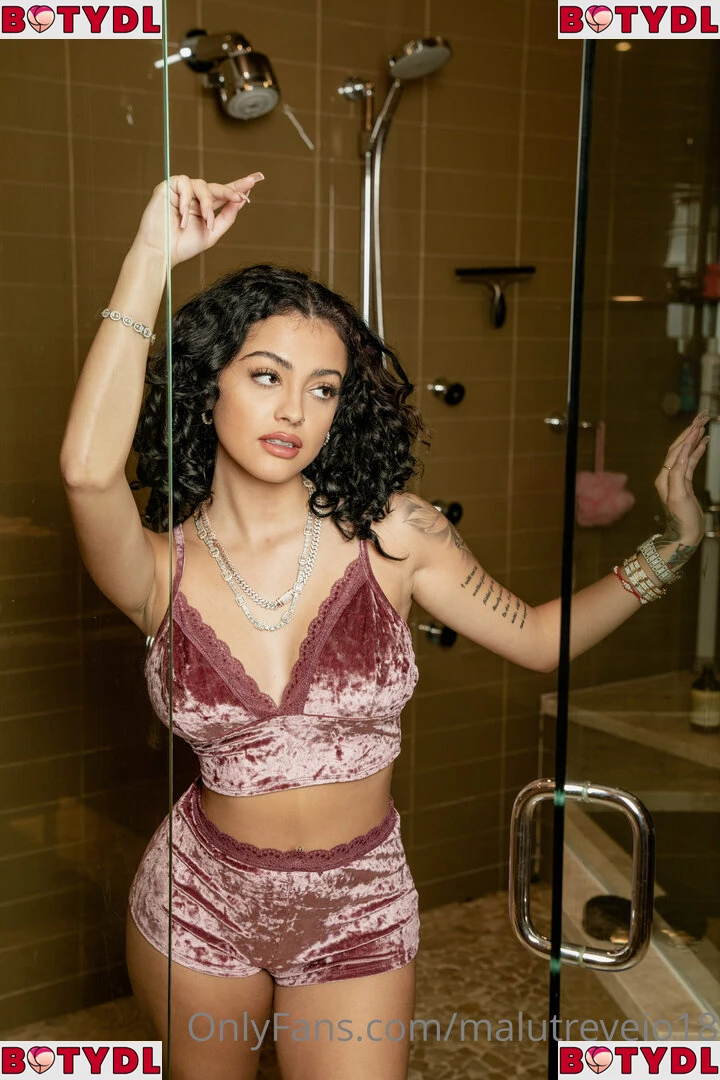 malutrevejo18 Onlyfans Photo Gallery 