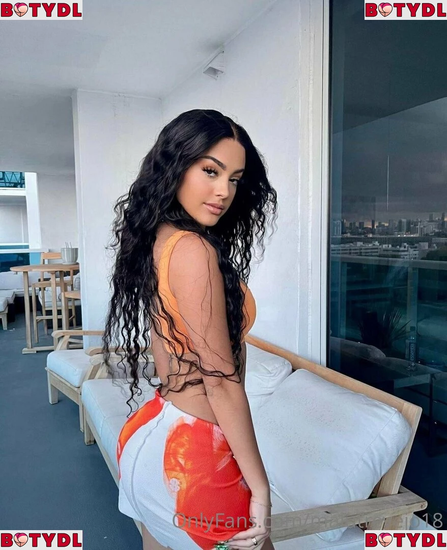 malutrevejo18 Onlyfans Photo Gallery 