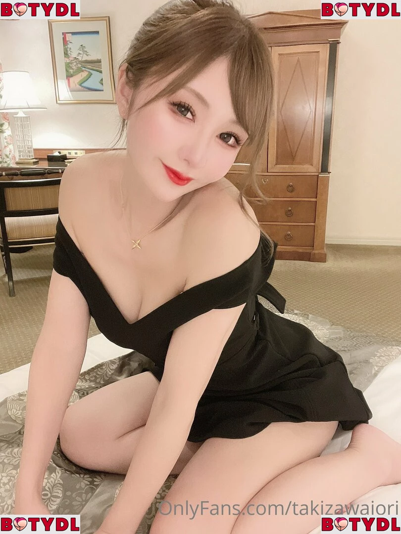 takizawaiori Onlyfans Photo Gallery 