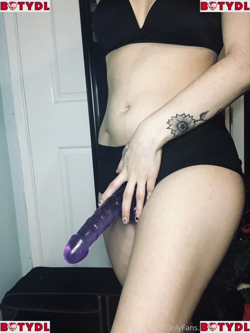 Gremlinbxtch Onlyfans Photo Gallery 