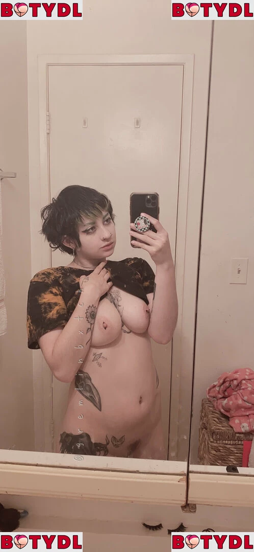 Gremlinbxtch Onlyfans Photo Gallery 