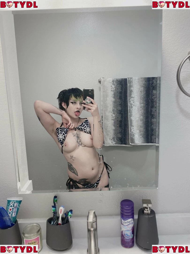 Gremlinbxtch Onlyfans Photo Gallery 