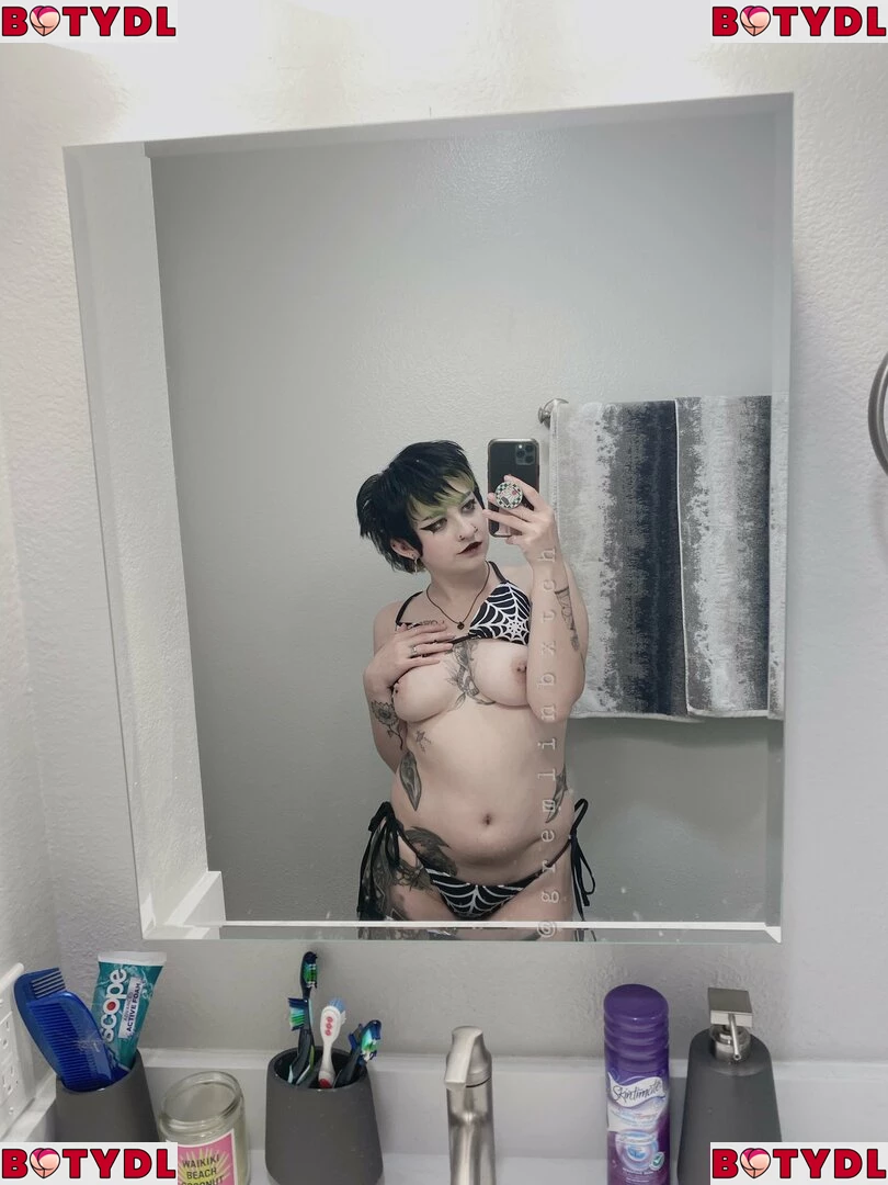 Gremlinbxtch Onlyfans Photo Gallery 