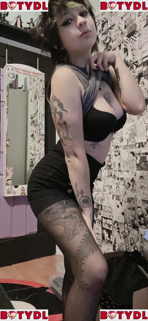 Gremlinbxtch Onlyfans Photo Gallery 