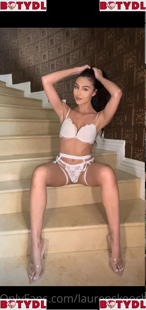 Lauren Skeoch Onlyfans Photo Gallery 