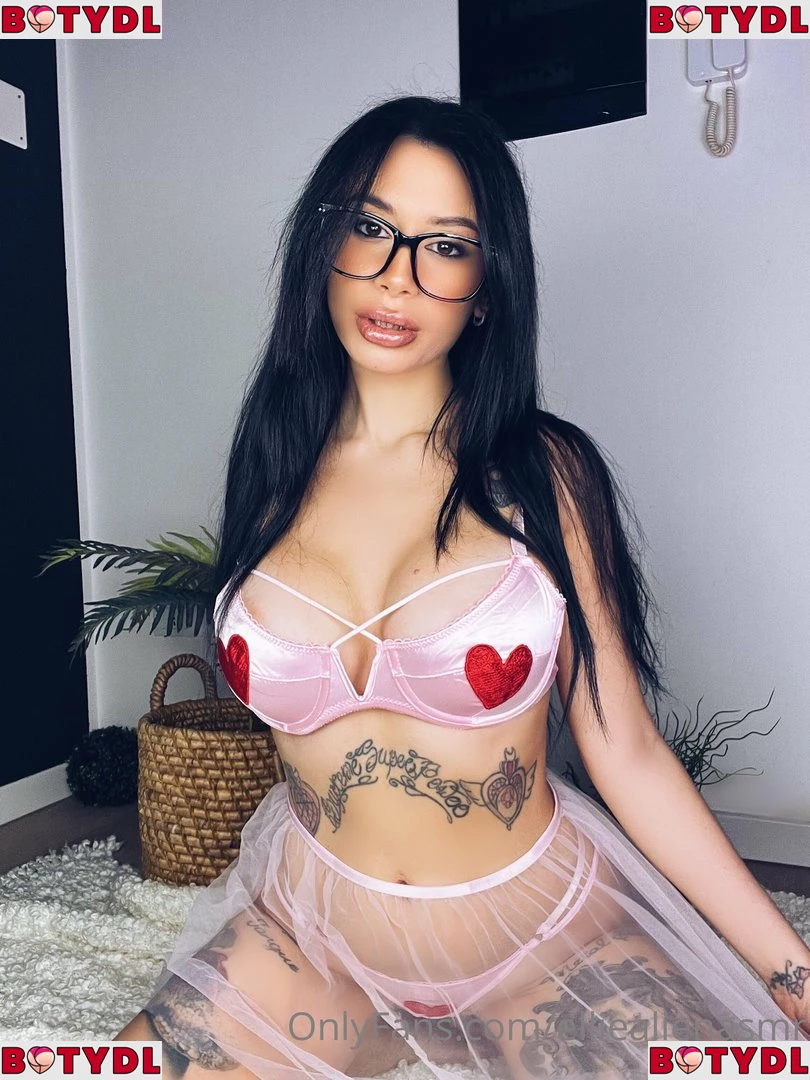 Ellie Alien Onlyfans Photo Gallery 