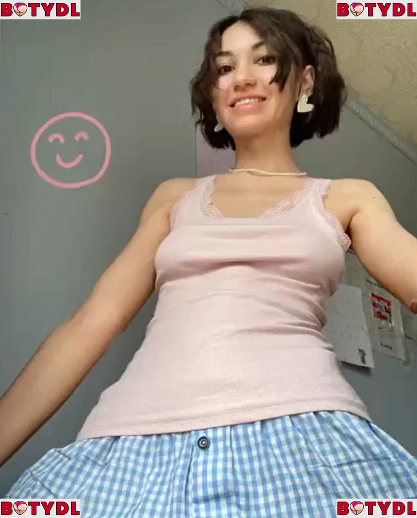 Adorable_dina Onlyfans Photo Gallery 