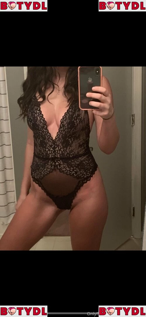 Doreencurves Onlyfans Photo Gallery 