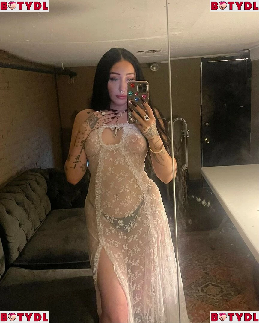 Noah Cyrus Onlyfans Photo Gallery 