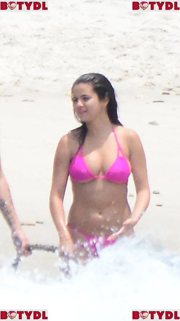 Selena Gomez Onlyfans Photo Gallery 