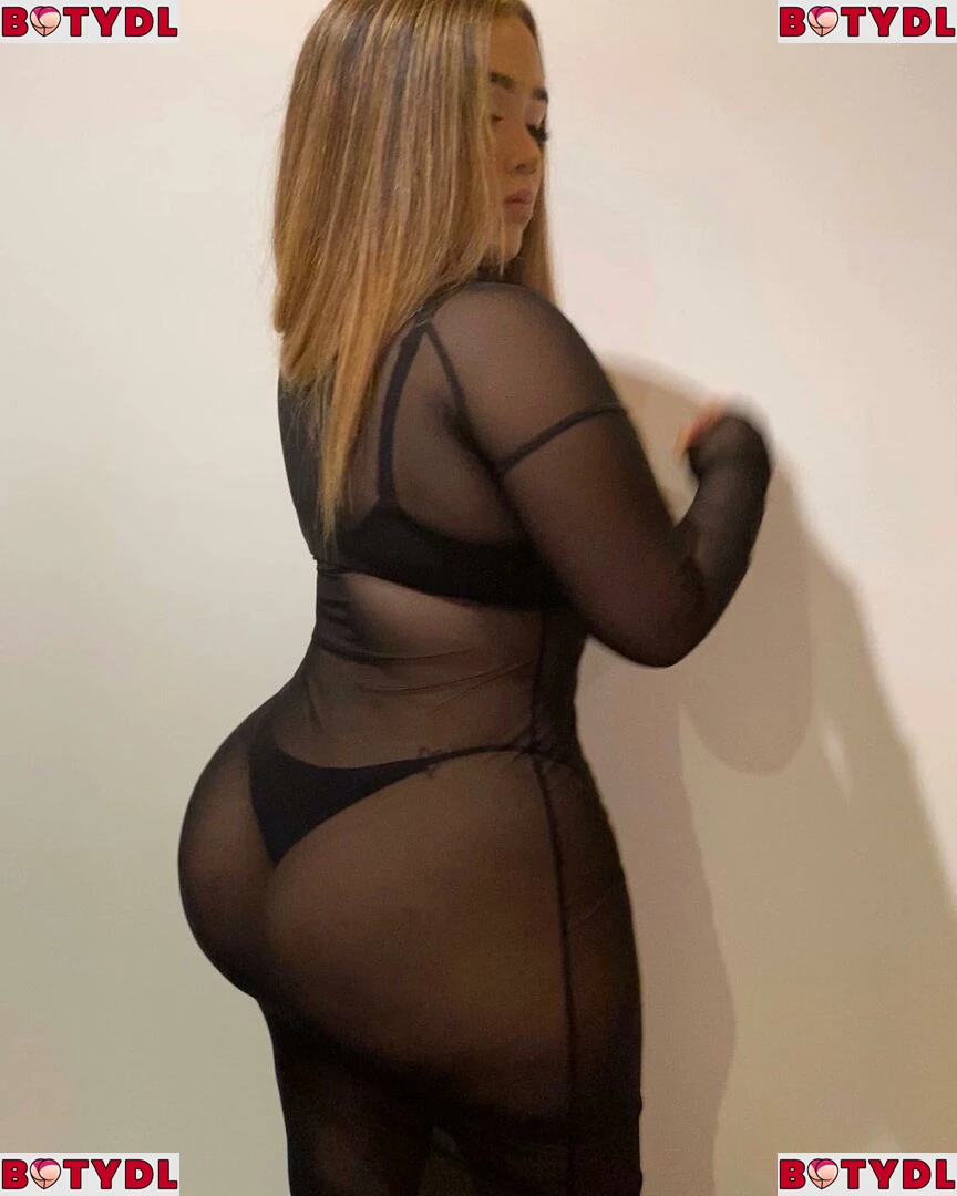 Jenessa Onlyfans Photo Gallery 