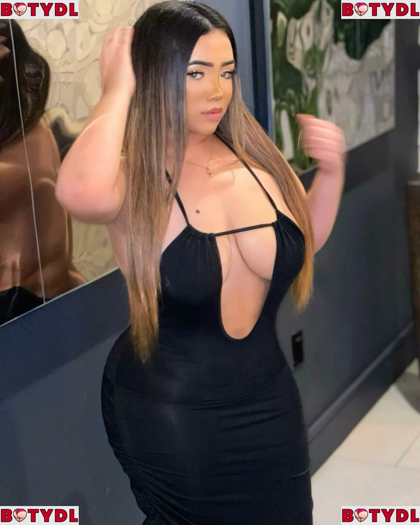 Jenessa Onlyfans Photo Gallery 