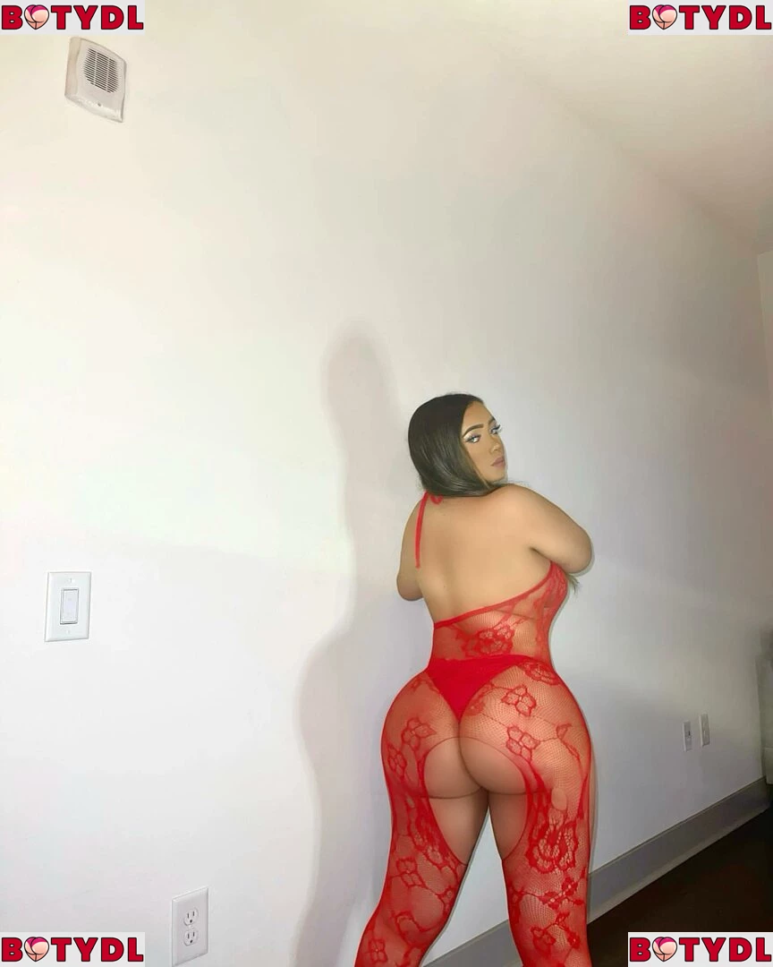 Jenessa Onlyfans Photo Gallery 