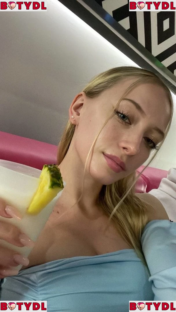 Sophia Diamond Onlyfans Photo Gallery 