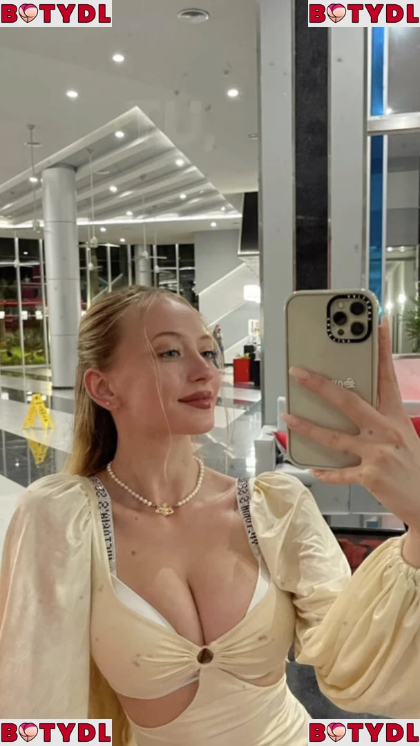 Sophia Diamond Onlyfans Photo Gallery 