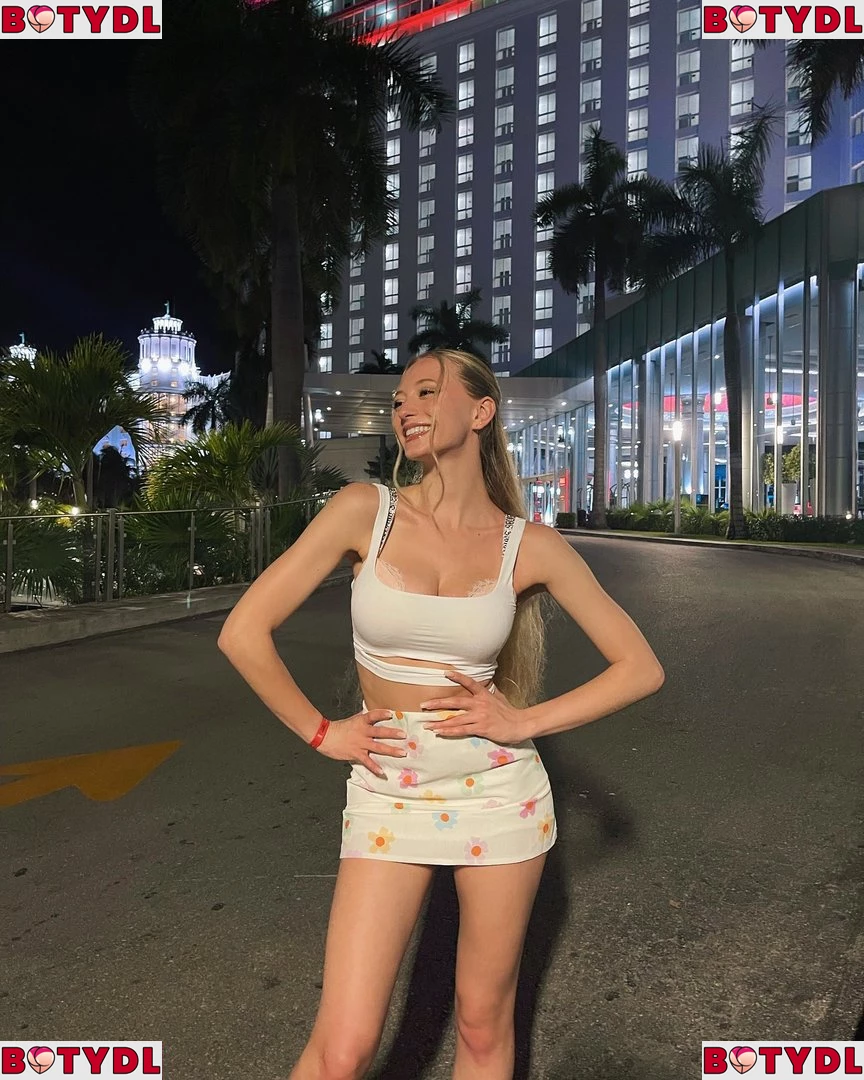 Sophia Diamond Onlyfans Photo Gallery 