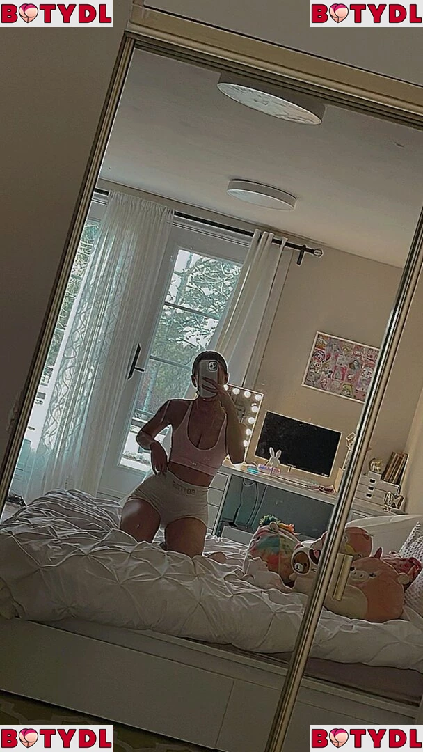 Sophia Diamond Onlyfans Photo Gallery 