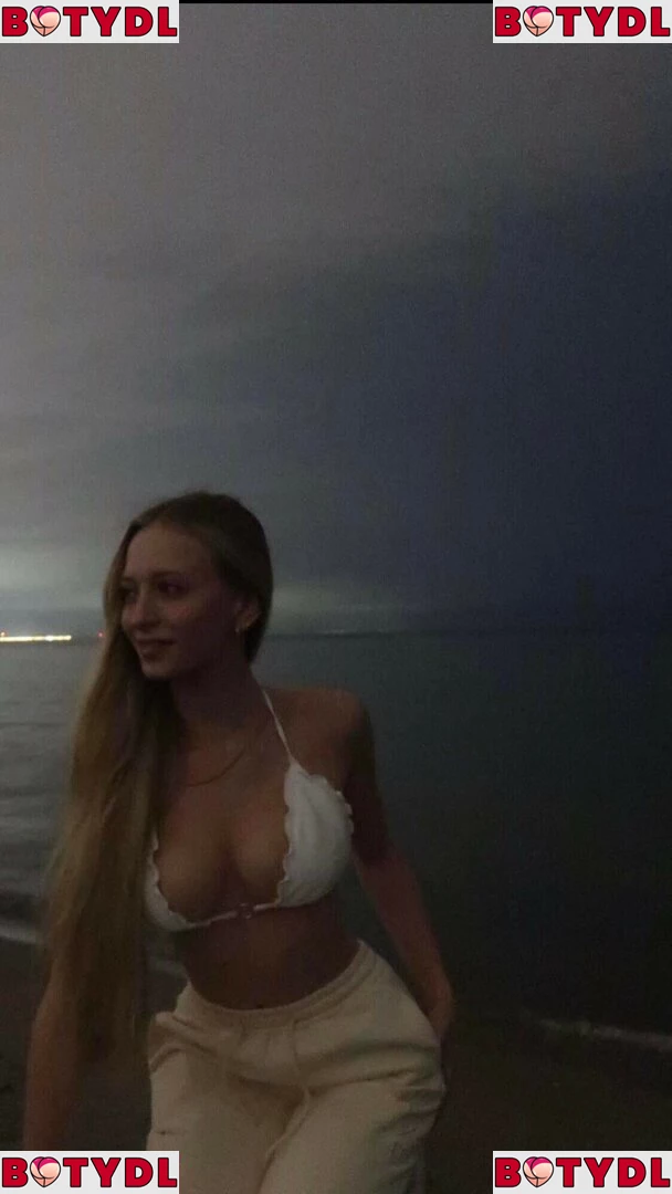 Sophia Diamond Onlyfans Photo Gallery 