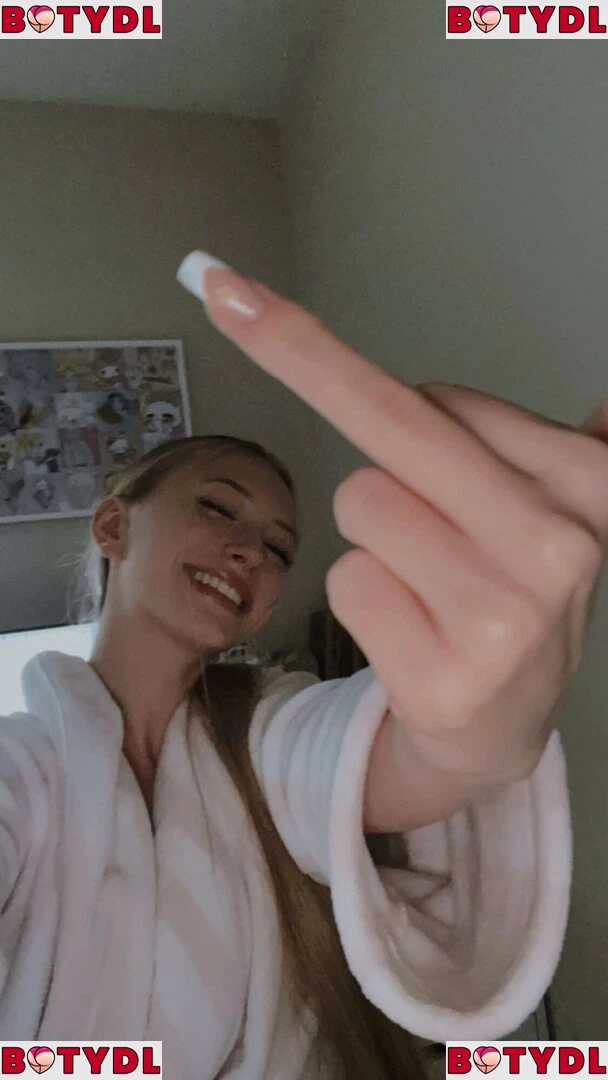 Sophia Diamond Onlyfans Photo Gallery 