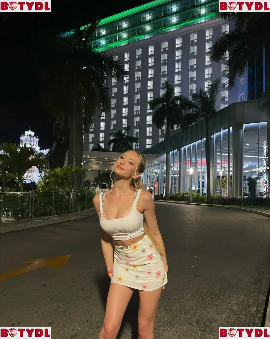 Sophia Diamond Onlyfans Photo Gallery 