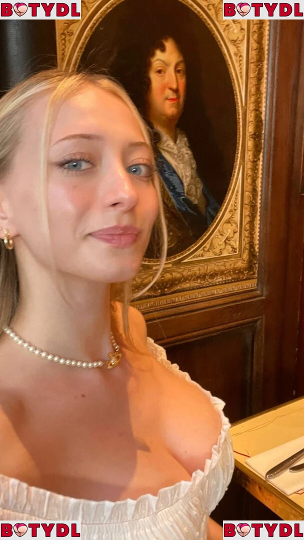 Sophia Diamond Onlyfans Photo Gallery 