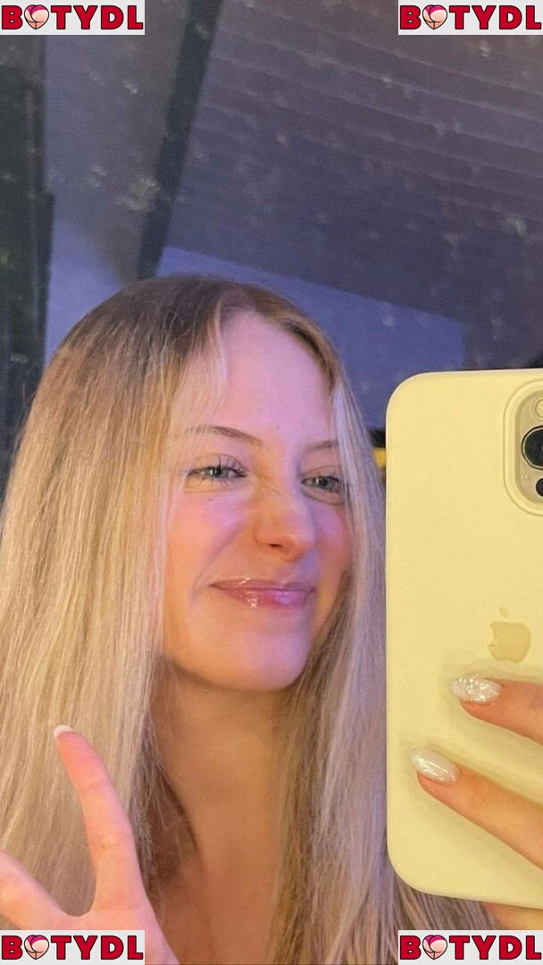 Sophia Diamond Onlyfans Photo Gallery 