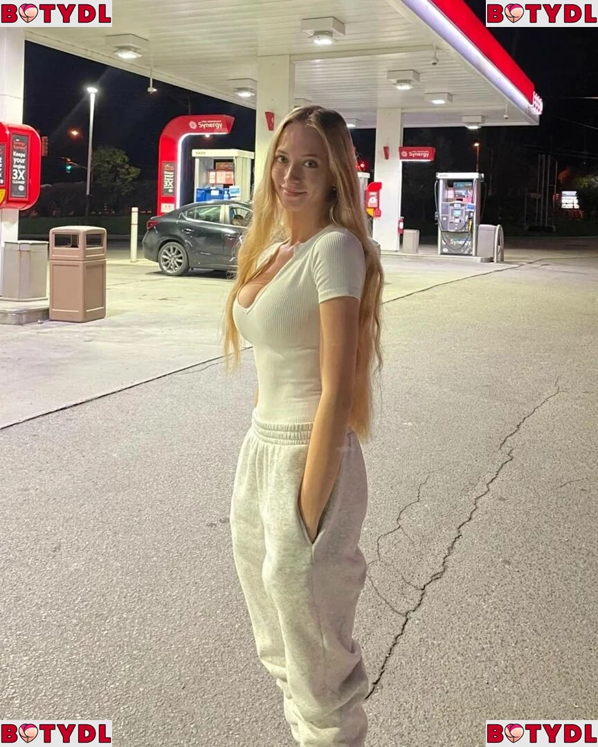 Sophia Diamond Onlyfans Photo Gallery 