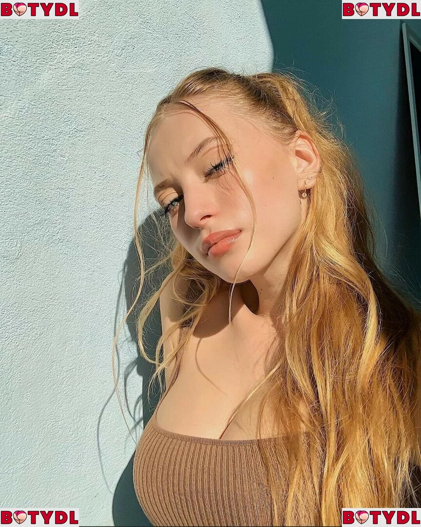 Sophia Diamond Onlyfans Photo Gallery 