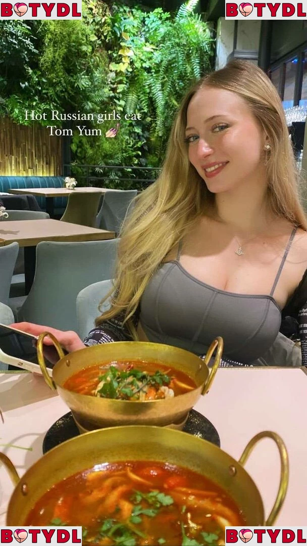 Sophia Diamond Onlyfans Photo Gallery 