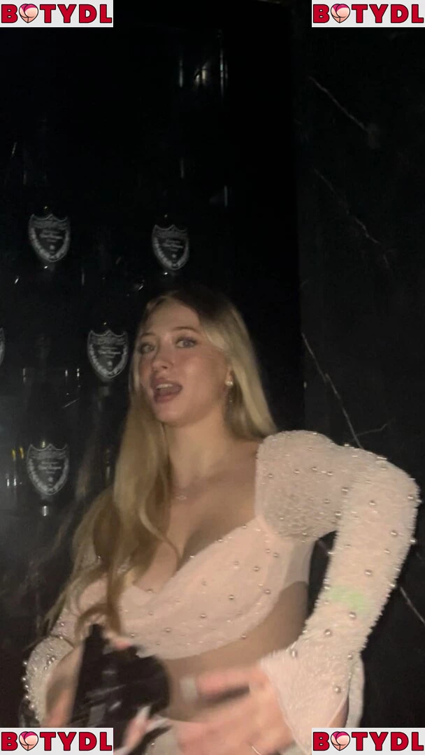 Sophia Diamond Onlyfans Photo Gallery 