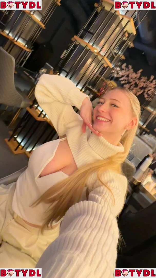 Sophia Diamond Onlyfans Photo Gallery 