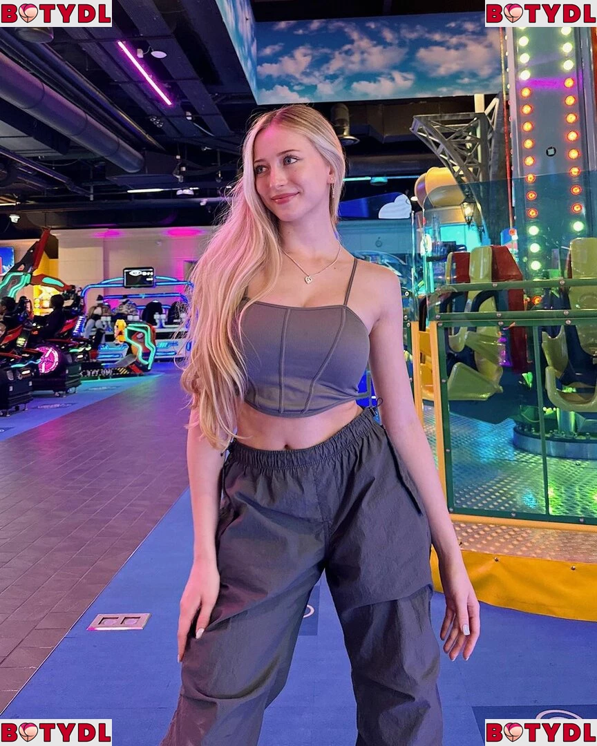 Sophia Diamond Onlyfans Photo Gallery 