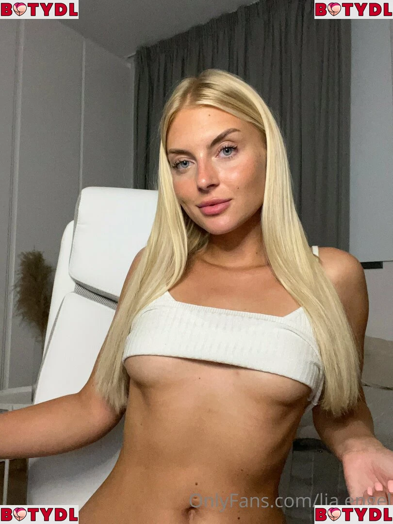 Lia Engel Onlyfans Photo Gallery 