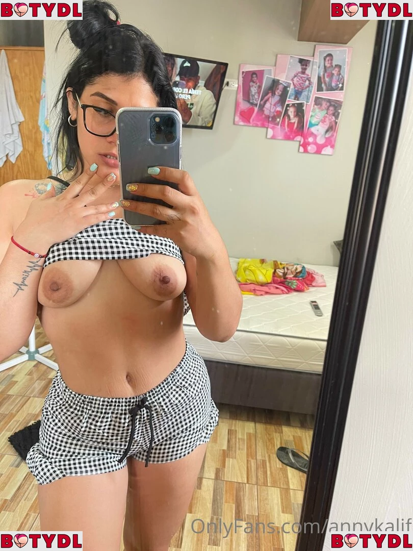 annykalif Onlyfans Photo Gallery 