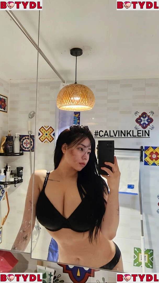 Jung Hye Bin Onlyfans Photo Gallery 