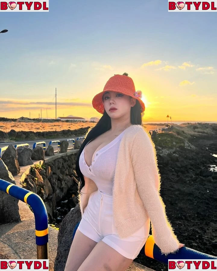 Jung Hye Bin Onlyfans Photo Gallery 