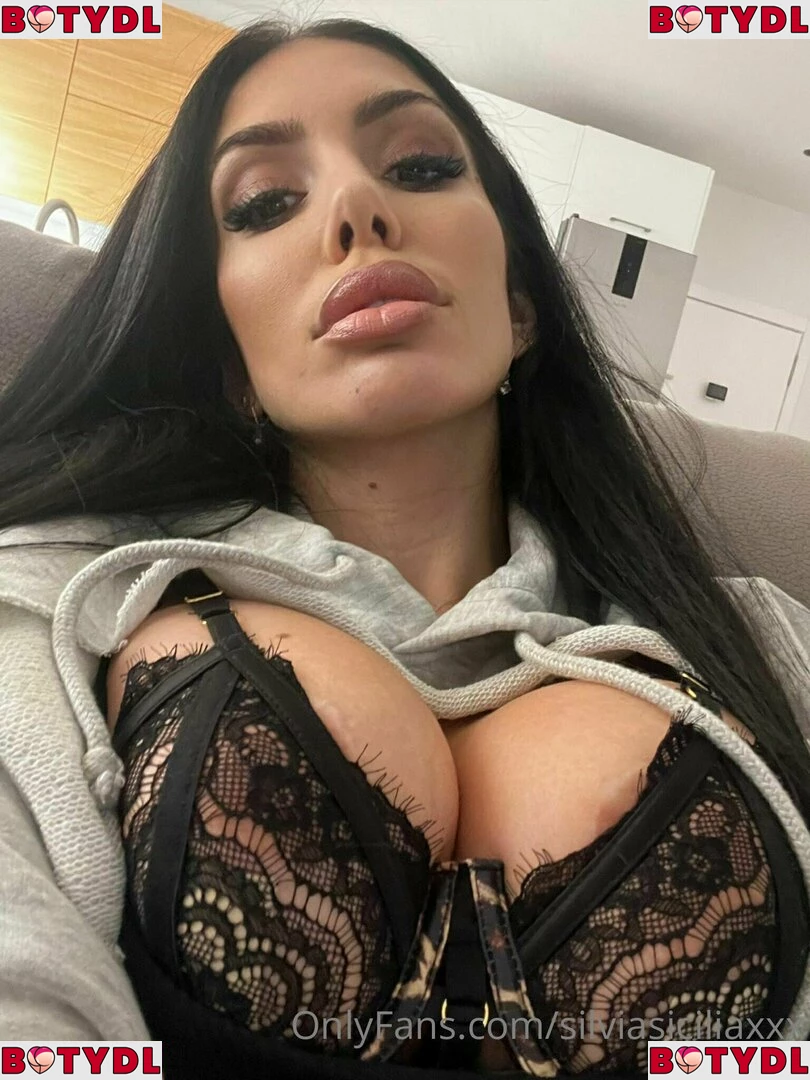 silviasiciliaxxx Onlyfans Photo Gallery 