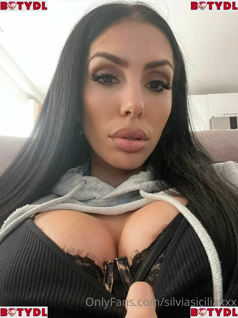 silviasiciliaxxx Onlyfans Photo Gallery 