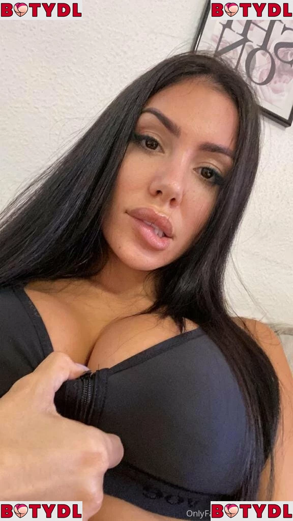 silviasiciliaxxx Onlyfans Photo Gallery 