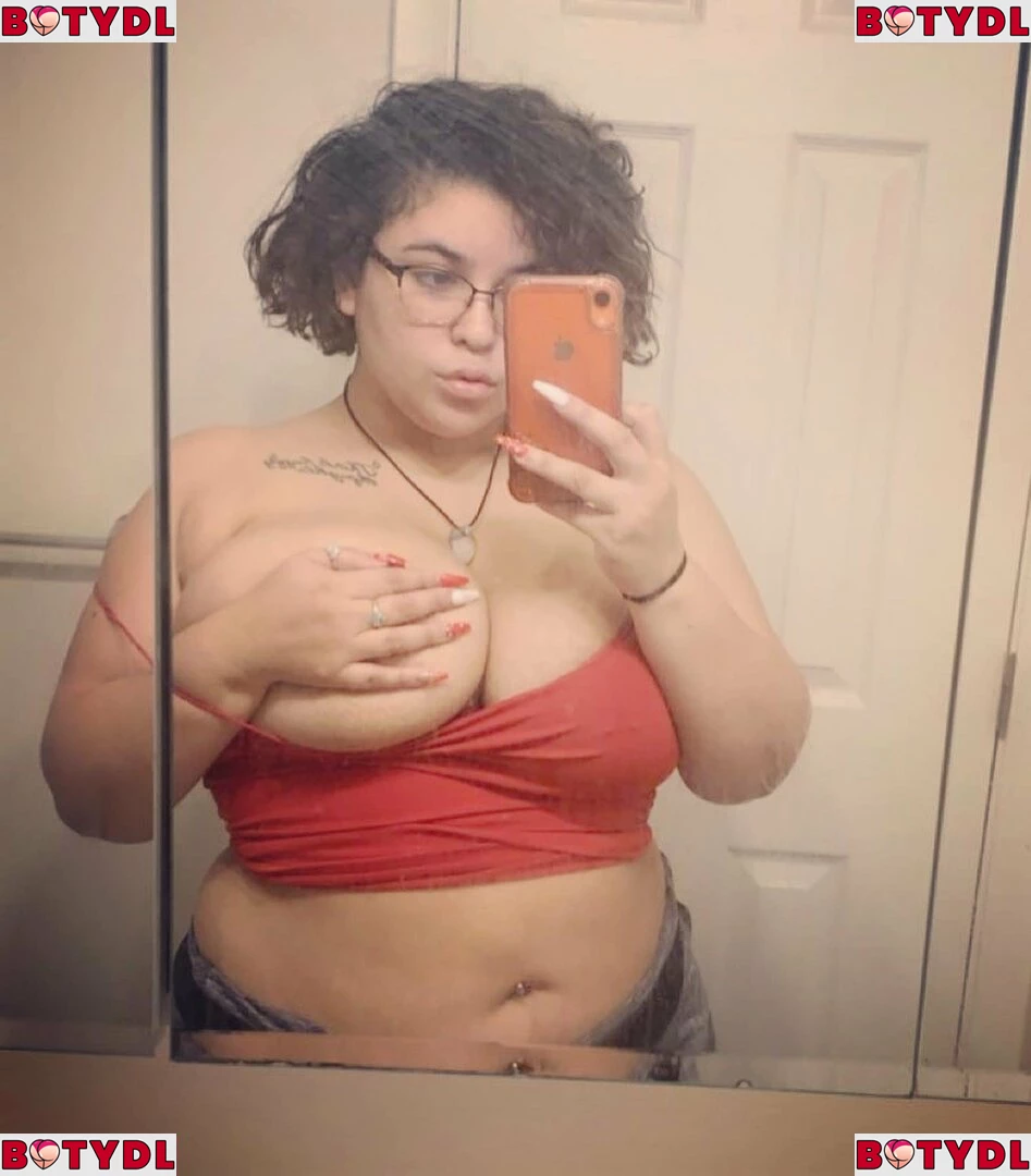 Leishla Gomez Onlyfans Photo Gallery 