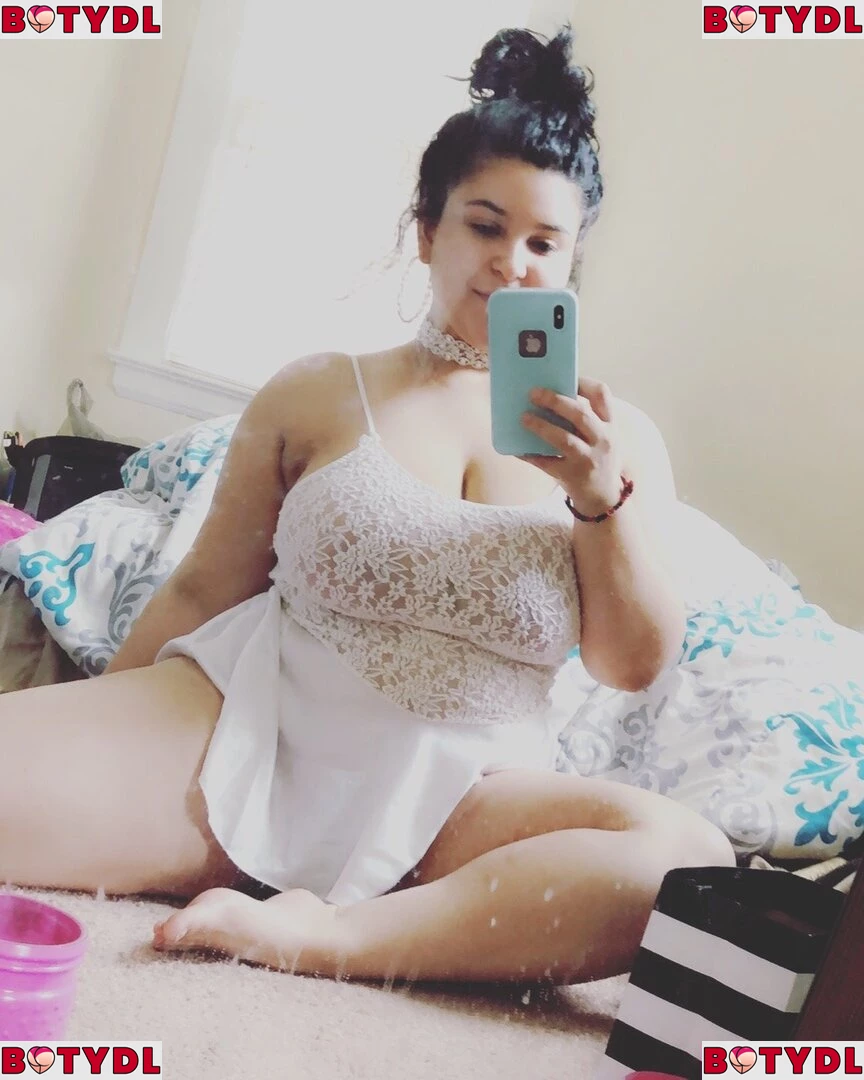 Leishla Gomez Onlyfans Photo Gallery 