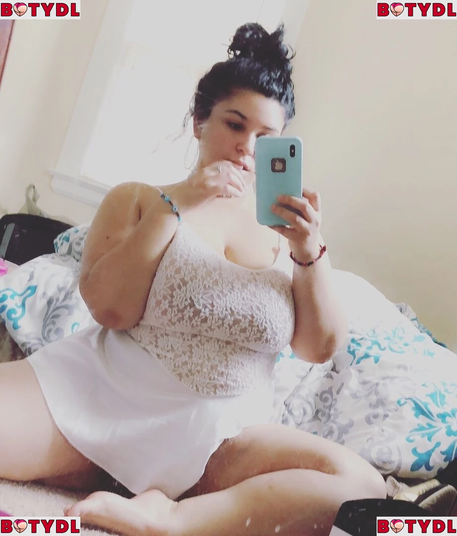 Leishla Gomez Onlyfans Photo Gallery 