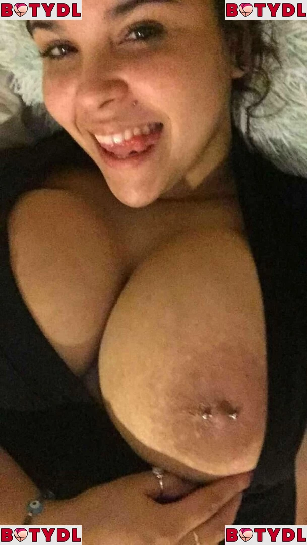 Leishla Gomez Onlyfans Photo Gallery 