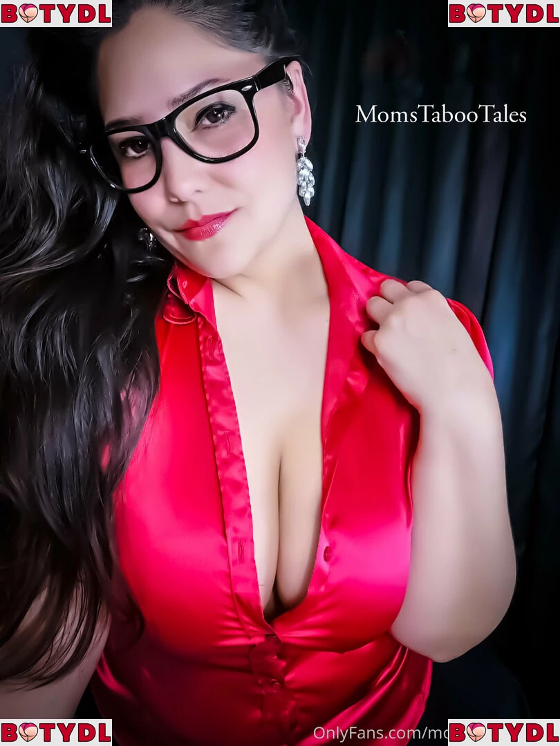 momstabootales Onlyfans Photo Gallery 