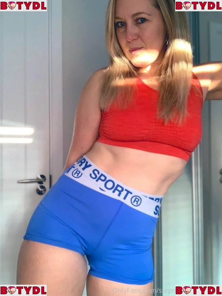 stepmommyfantasy Onlyfans Photo Gallery 