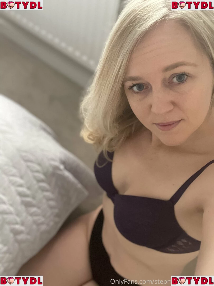 stepmommyfantasy Onlyfans Photo Gallery 