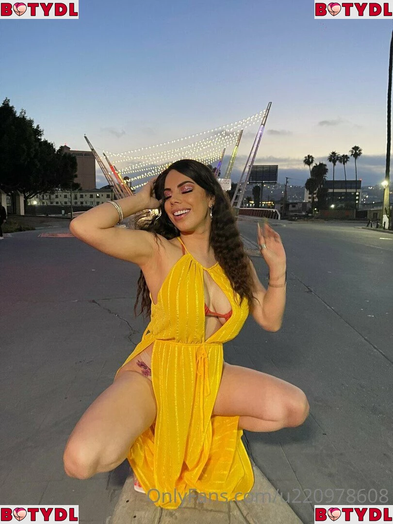 Lizbeth Rodríguez Onlyfans Photo Gallery 