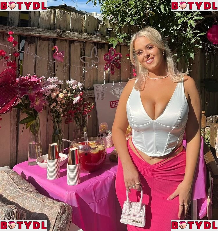 Jasmine Ramage Onlyfans Photo Gallery 