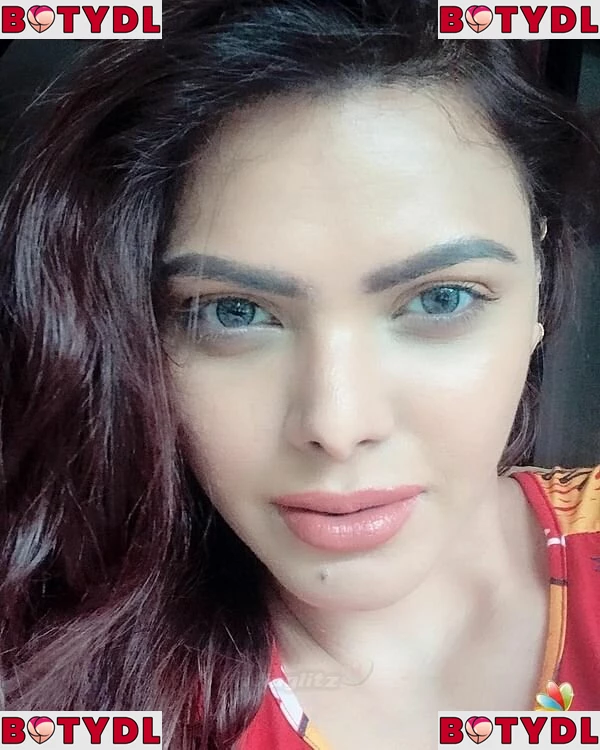 Sherlyn Chopra Onlyfans Photo Gallery 