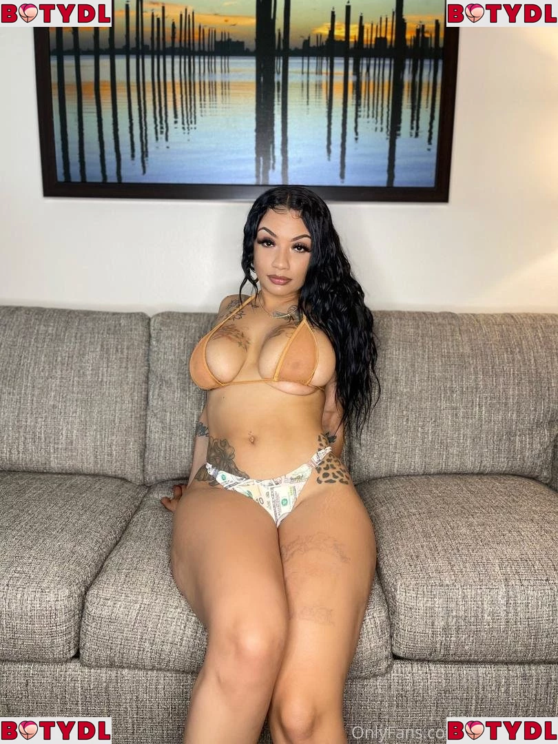 ashleyamor Onlyfans Photo Gallery 